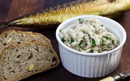 Pasta z wędzonej makreli - zdrowy i smakowity dodatek do pieczywa