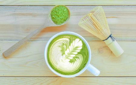 Matcha latte - przepis na orzeźwiający napój