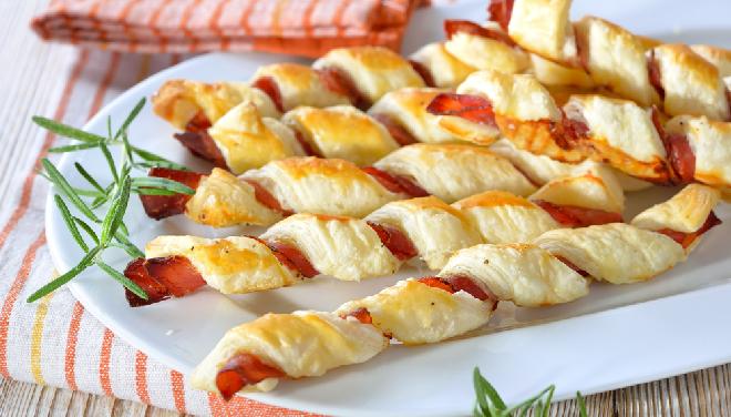 francuskie paluchy z szynką parmeńską
